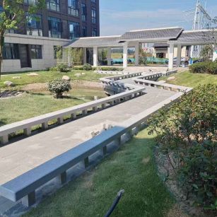 孝感 芝麻灰小区坐凳&栏杆安装效果