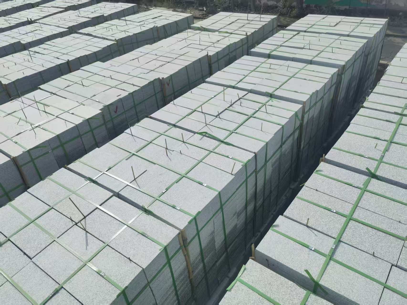 孝感 芝麻白1.8公分火烧300*600地铺，清仓大甩卖