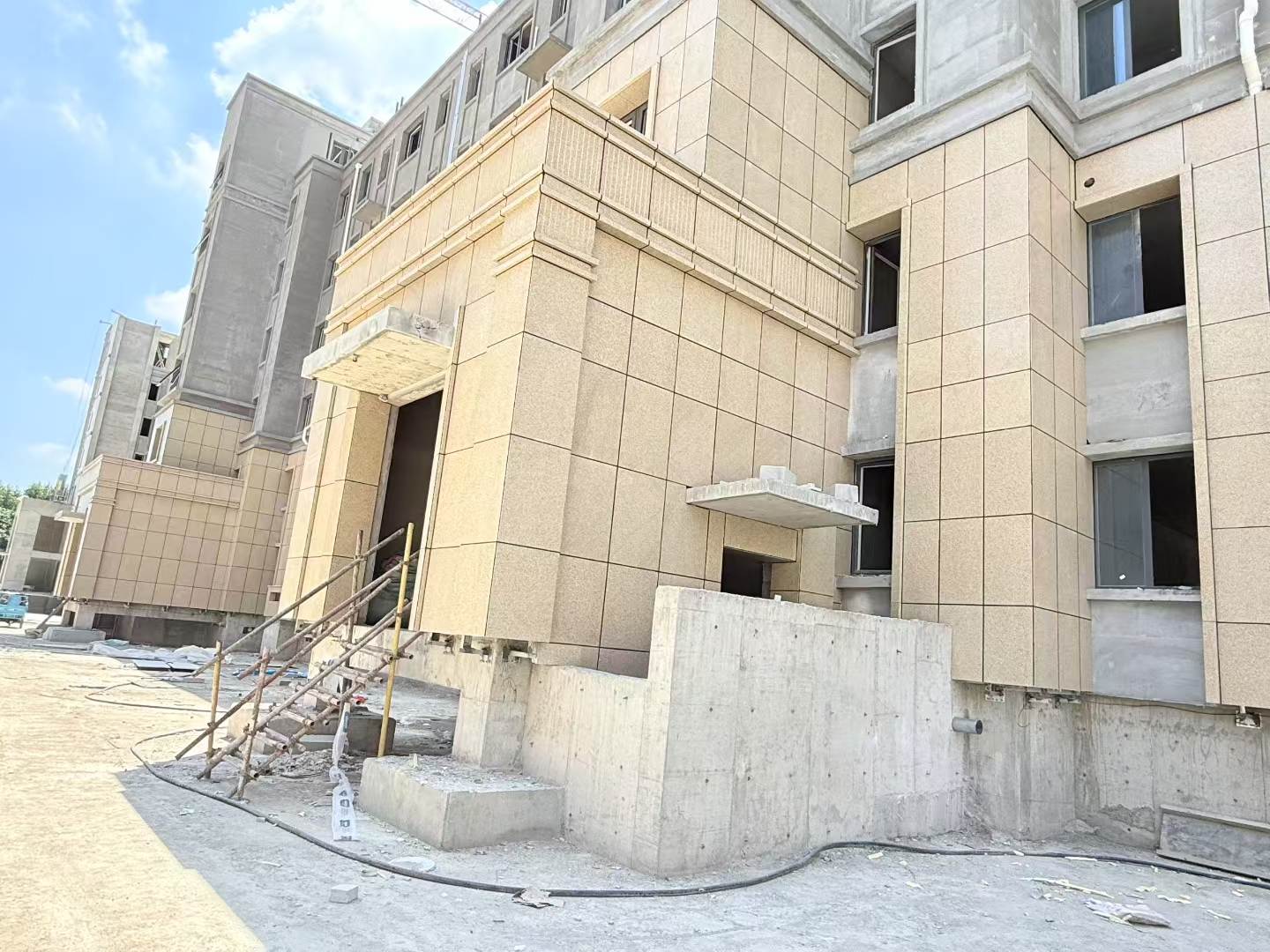 孝感 黄金麻干挂，工地实拍