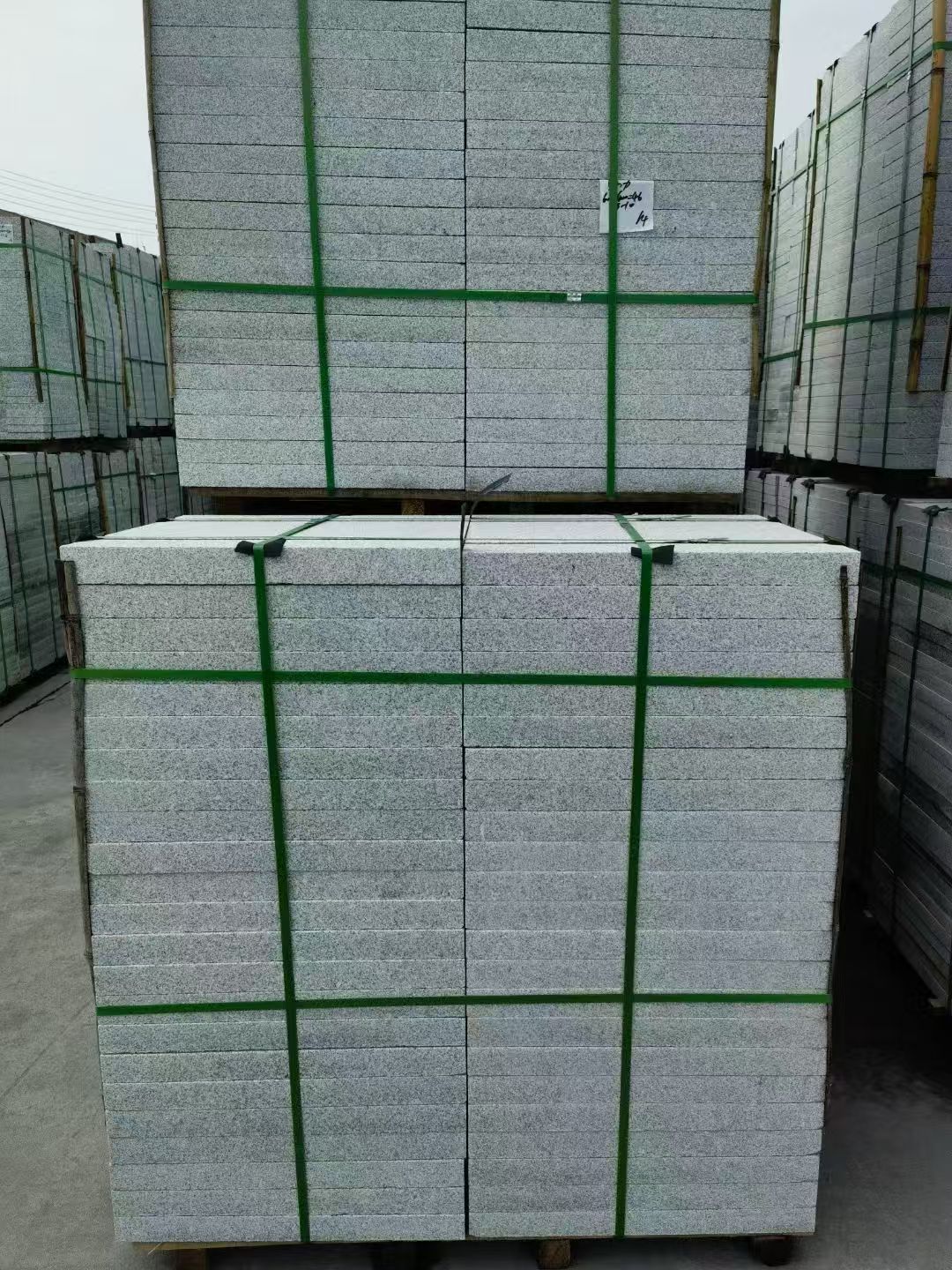 孝感 火烧面地铺石，街道广场园林市政工程板，1.8~5.0厚均有现货