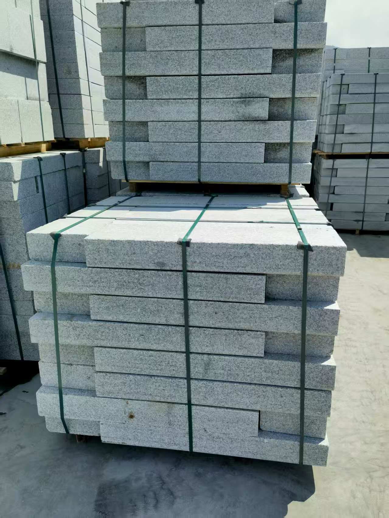 孝感 芙蓉白花岗岩路沿石、平石尺寸标准，色泽均匀