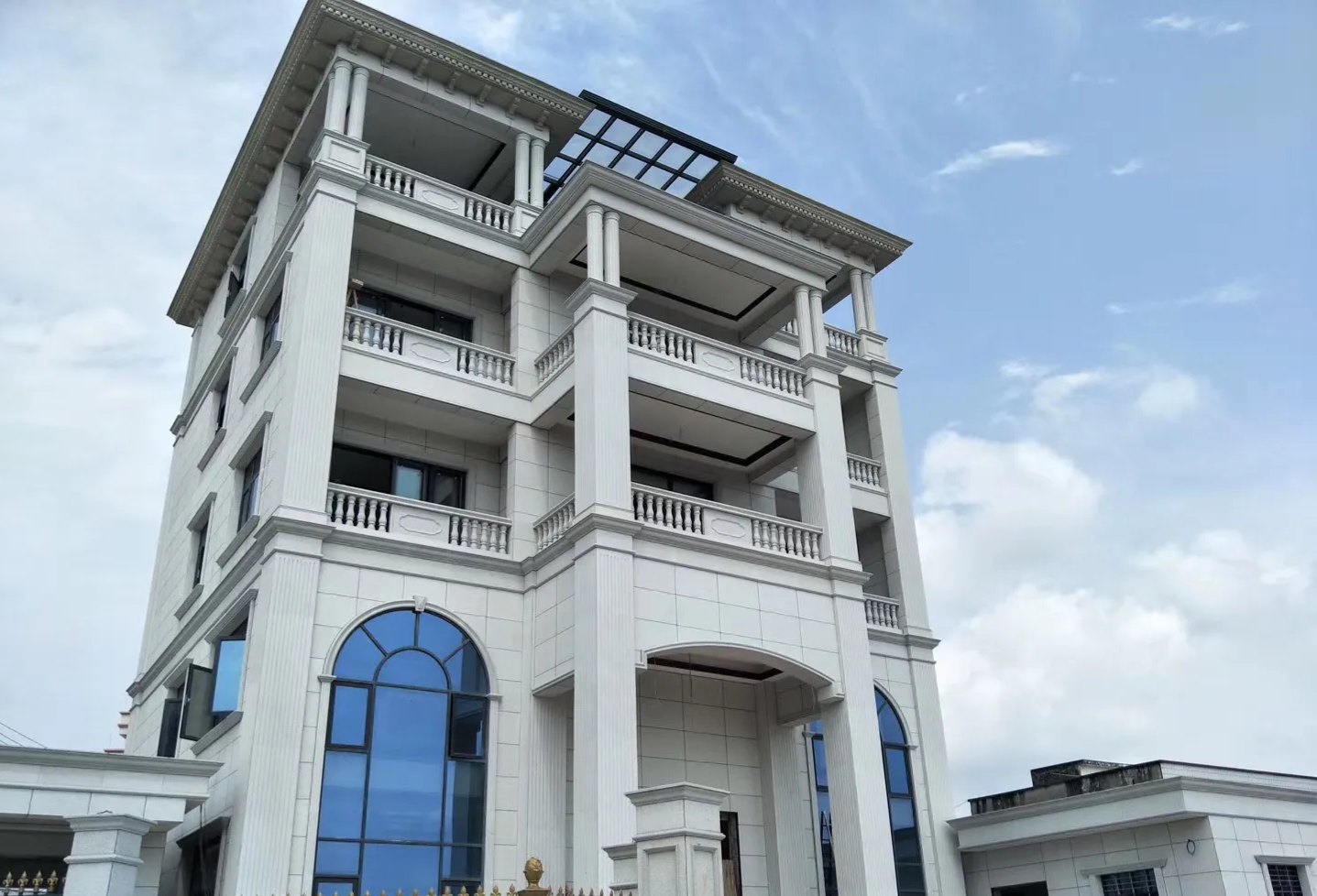 孝感芝麻白别墅干挂效果展示